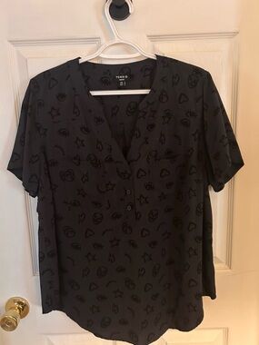 torrid Black V-Neck Blouse with Subtle Icon Print